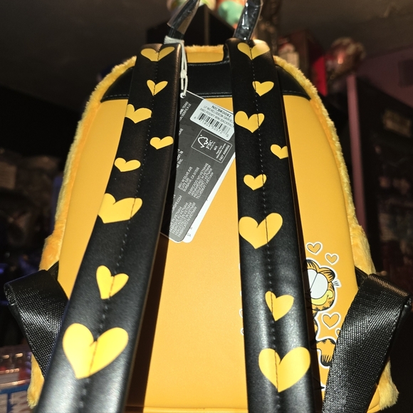 Brand New! Loungefly Nickelodeon Garfield Mini Backpack - Picture 3 of 5